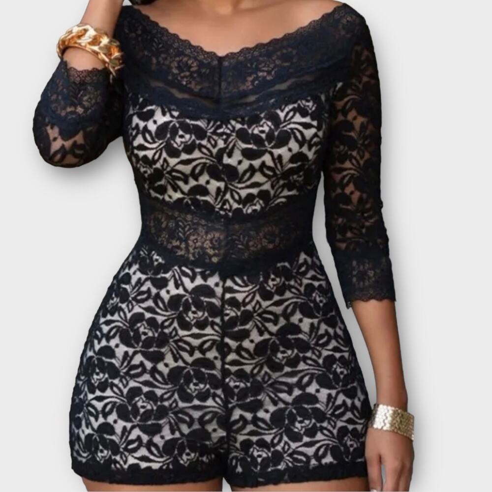 Arc & Co V-Neck Lace Hollow Romper Size S